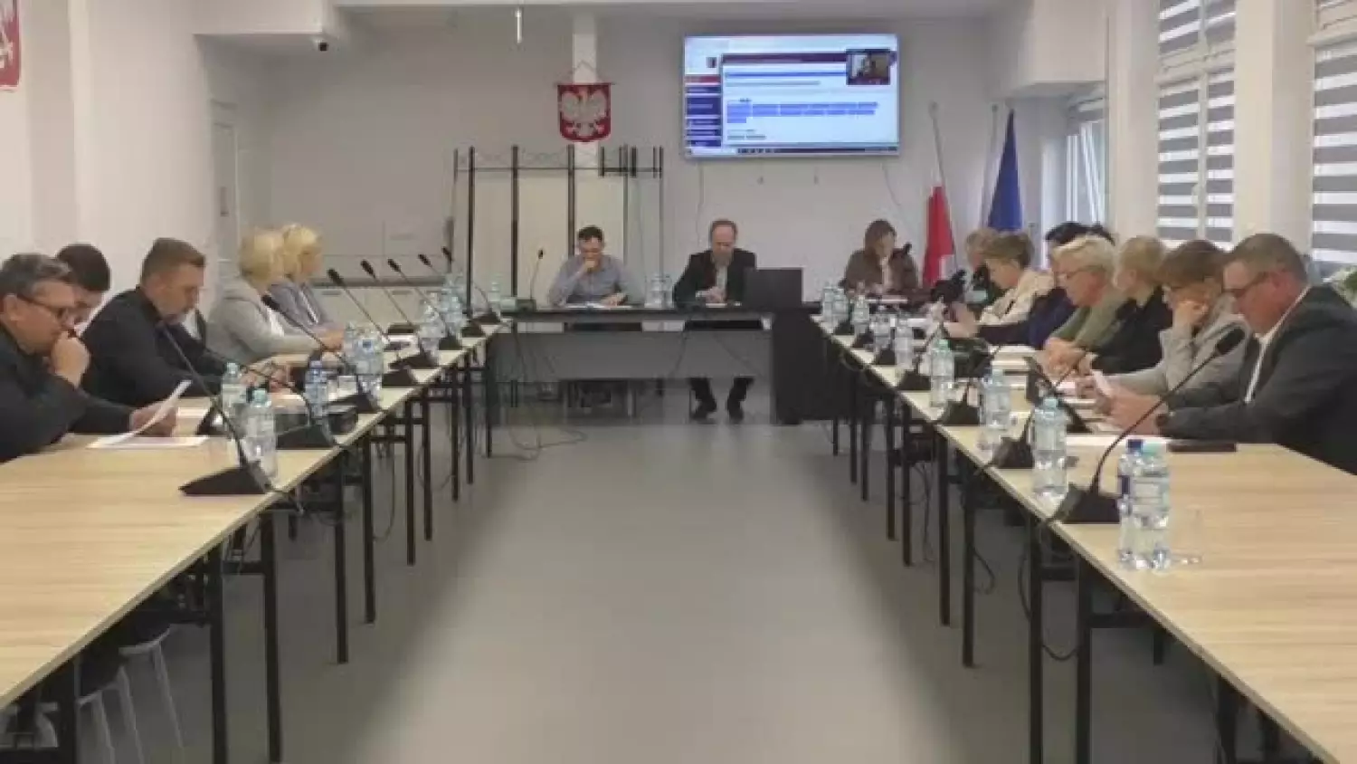 xxii-sesja-rady-miejskiej-w-chociwlu.mp4